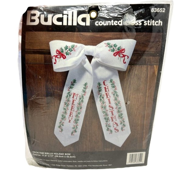 Bucilla Christmas Counted Cross Stitch Deck the Walls Holiday Bow Kit 83652  NEW - Picture 1 of 3